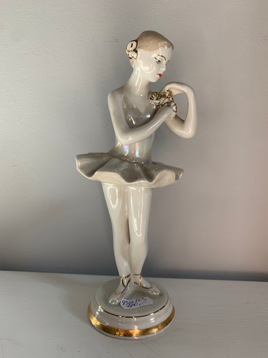 Figurka porcelanowa baletnica, sygnowana, Białoruś