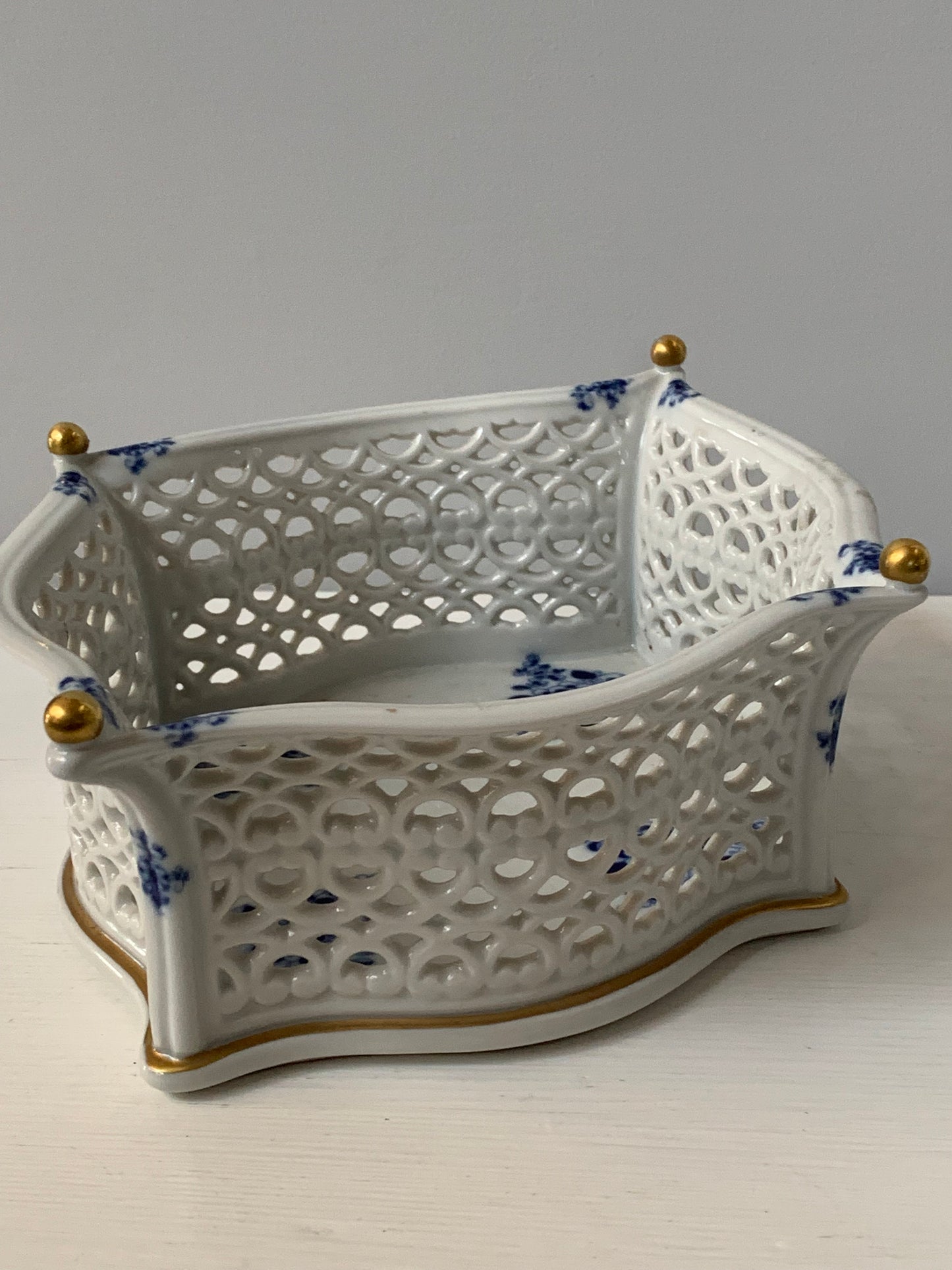 Paterka porcelanowa, ażurowa, Wallendorf