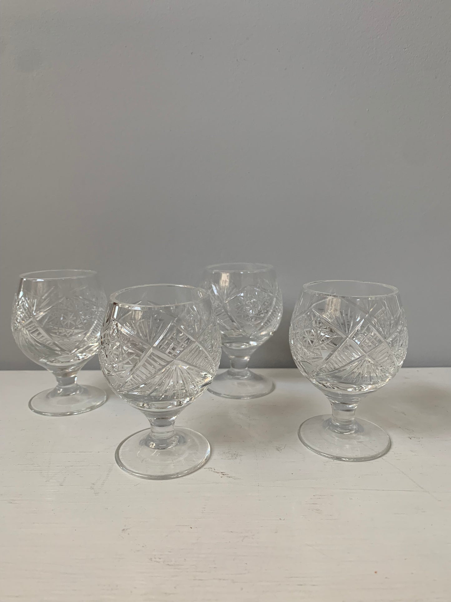 Crystal glasses, set of 4.
