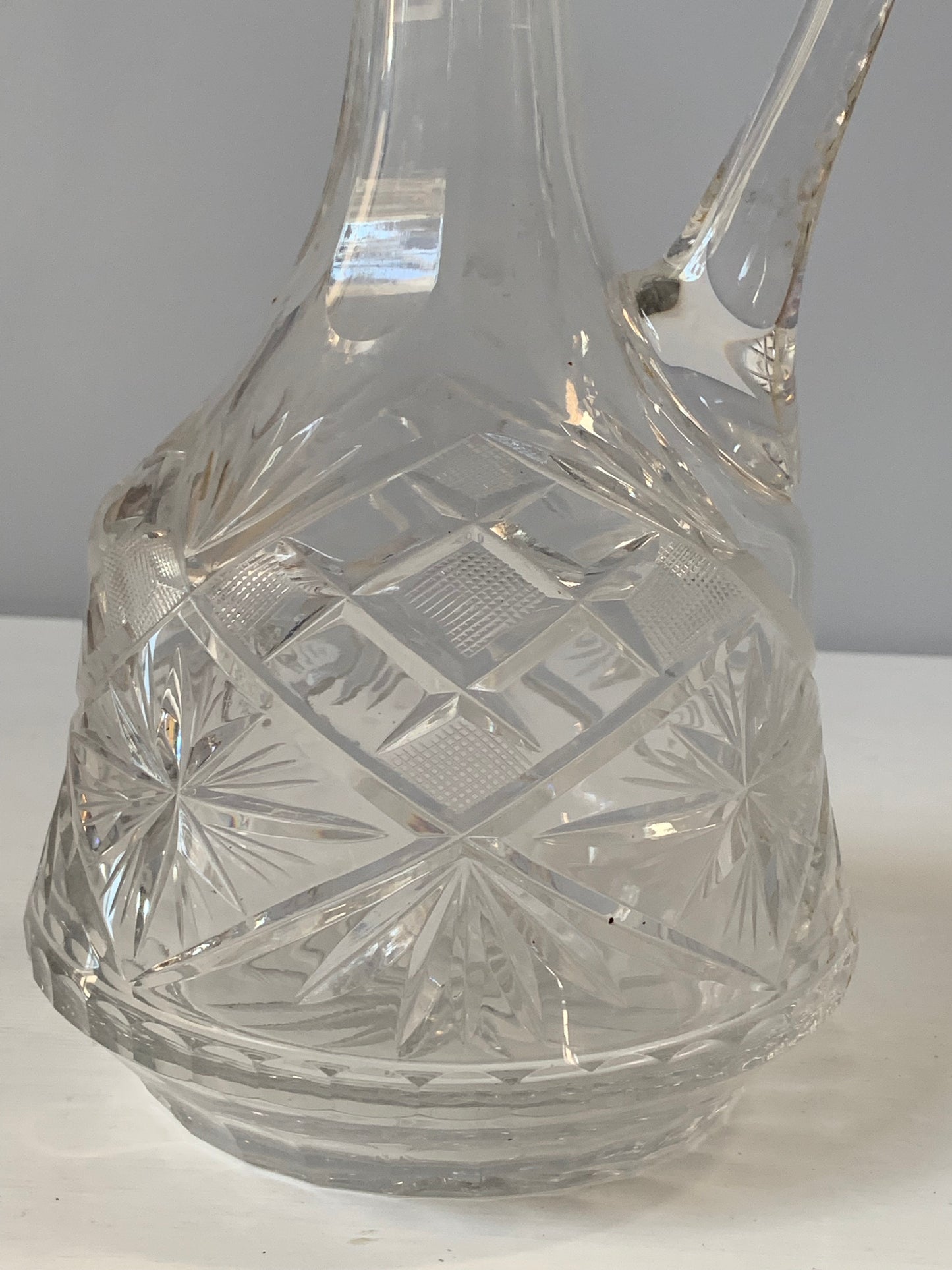 Karafka kryształowa z uchwytem i korkiem