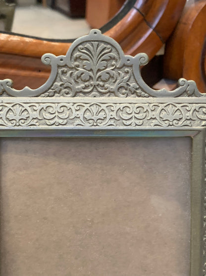 Ramka secesyjna na zdjęcia, zdobiona, 1900 r.