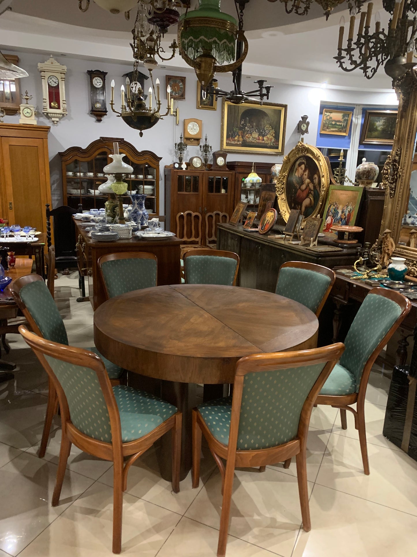 Krzesła komplet 8 szt. z drewna bukowego,  Milton