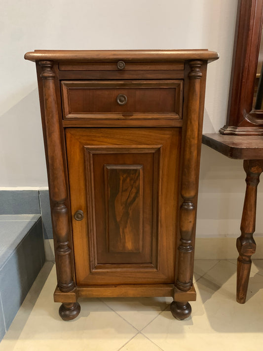 Szafka, pomocnik z wysuwanym blatem, drewniana