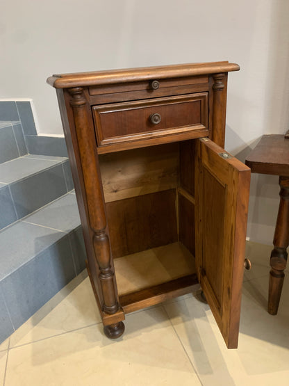 Szafka, pomocnik z wysuwanym blatem, drewniana