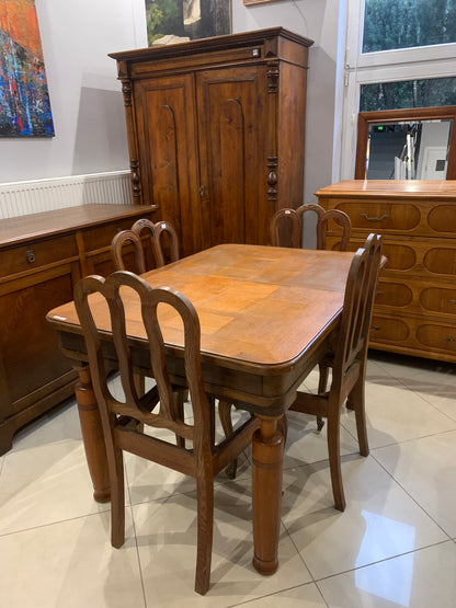 Stół rozkładany, zabytkowy "szachownica" dębowy