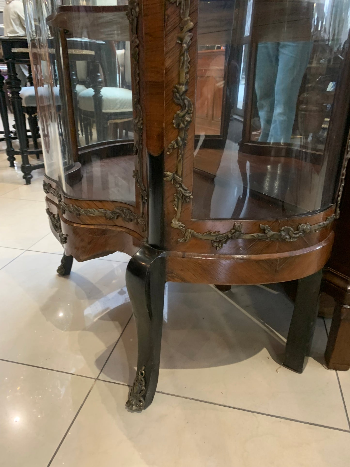 Witryna antyczna  French Kingwood XIX w.