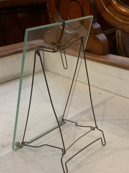 Ramka secesja, szybka fazowana, stojak druciany, lata 20-te XX wieku