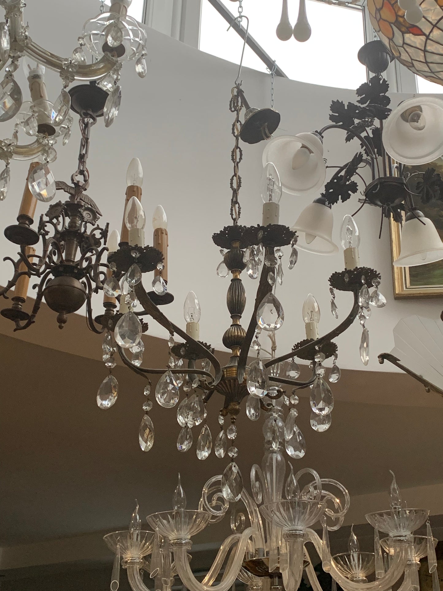 Żyrandol, mosiądz, kryształki fazowane