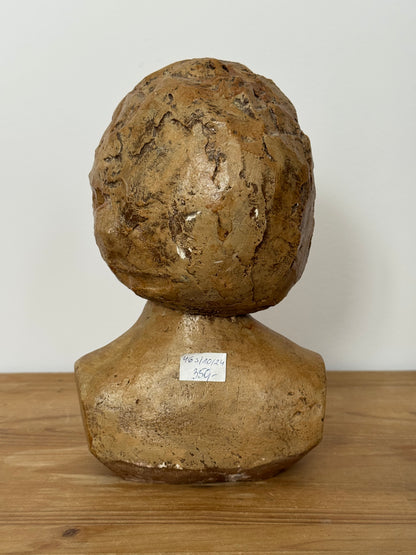 Rzeźba popiersia kobiety