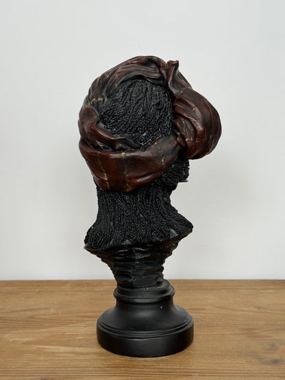 Rzeźba popiersie kobiety