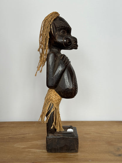 Rzeźba kobiety w ciąży