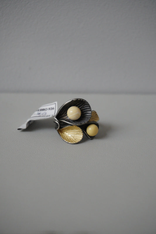 Pierścionek z bursztynem mlecznym, srebro 925