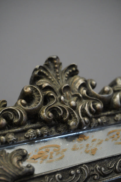 Ramka platerowana, zdobiona