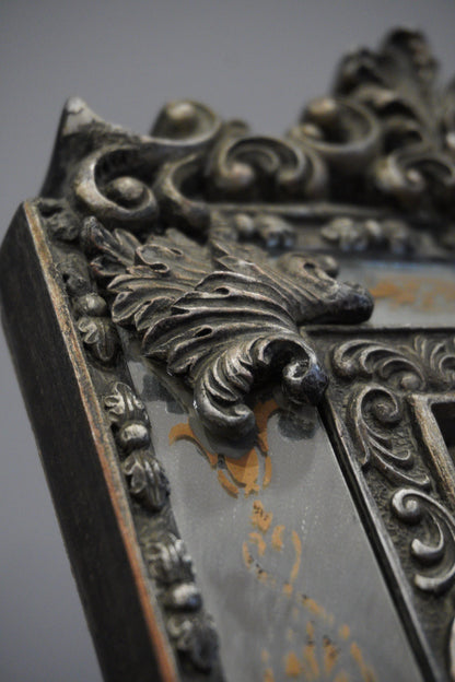 Ramka platerowana, zdobiona