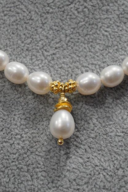 Naszyjnik z pereł hodowlanych z zawieszką, srebro pozłacane