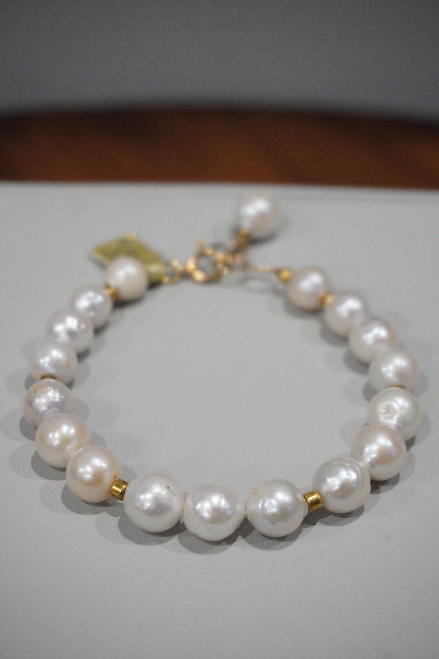 Bransoletka z perły hodowlanej, srebro pozłacane