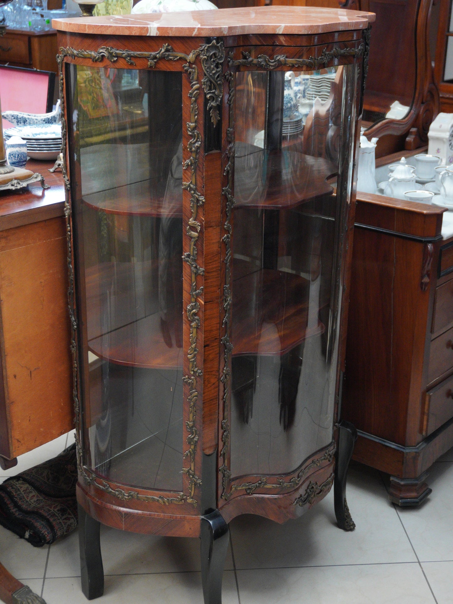 Witryna antyczna  French Kingwood XIX w.