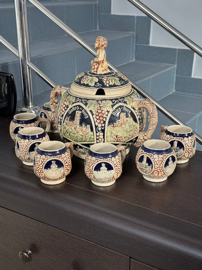 Zestaw do ponczu, waza i 7 kubków