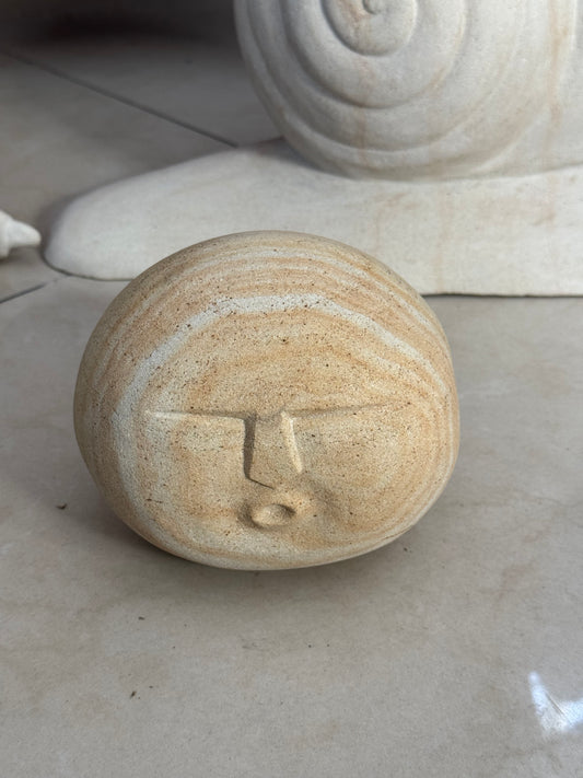 Rzeźba Buddy, piaskowiec