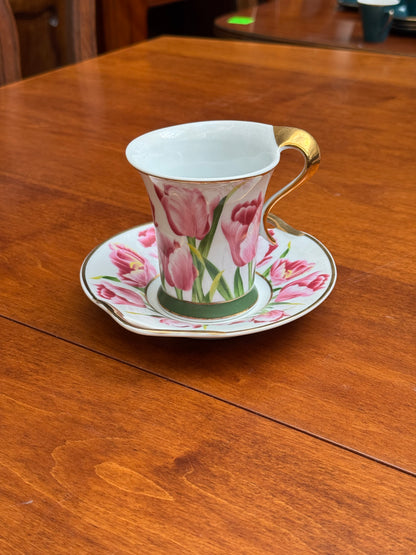 Filiżanka ze spodkiem, porcelana, złocona